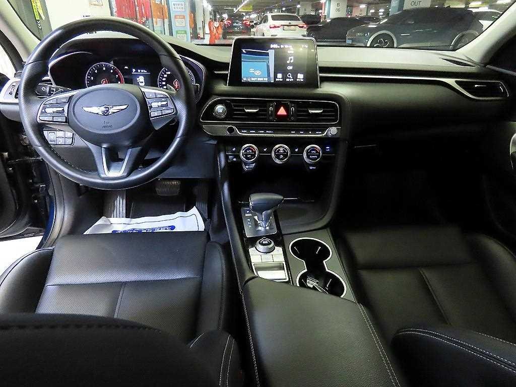 제네시스 G70 2.0T 어드밴스드 이미지 10
