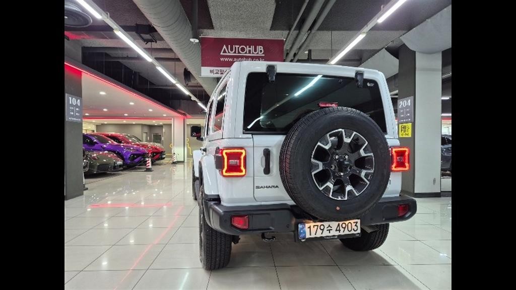 지프 랭글러 랭글러 (JL) 2.0 사하라 4도어 파워 탑 이미지 4