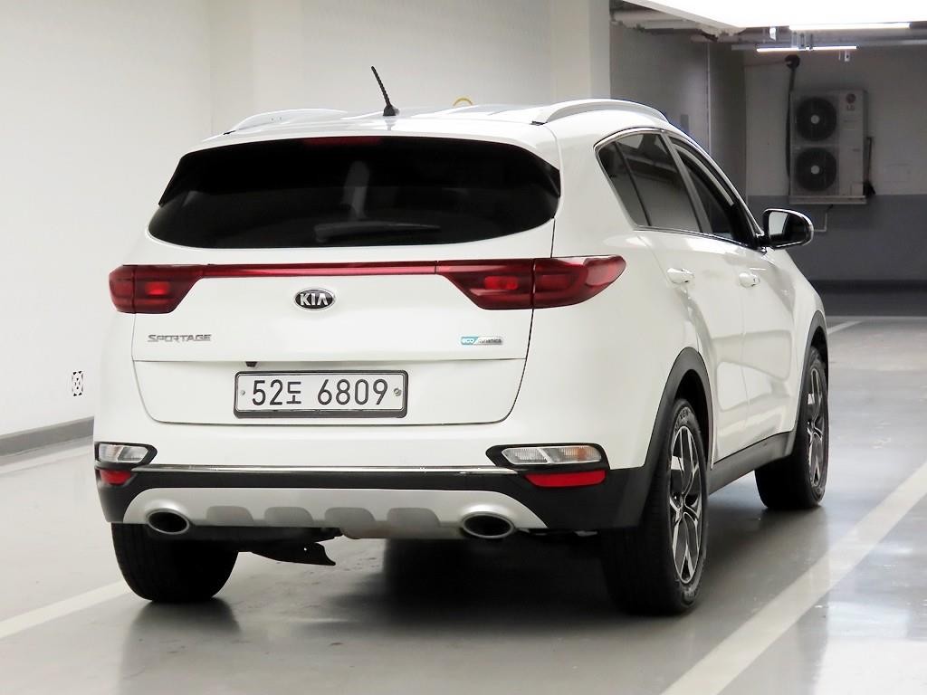 기아 스포티지 스포티지 더 볼드 1.6 디젤 2WD 프레스티지 이미지 4