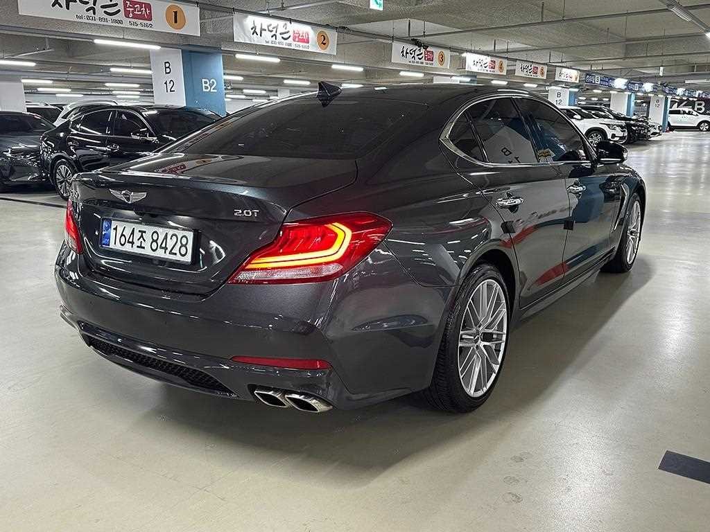 제네시스 G70 2.0T 엘리트 이미지 4