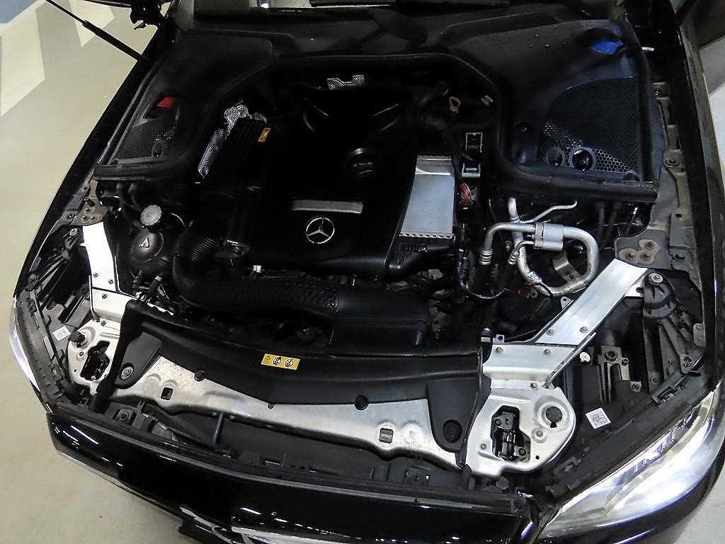 벤츠 E 클래스 E-클래스 W213 E300 아방가르드 이미지 19