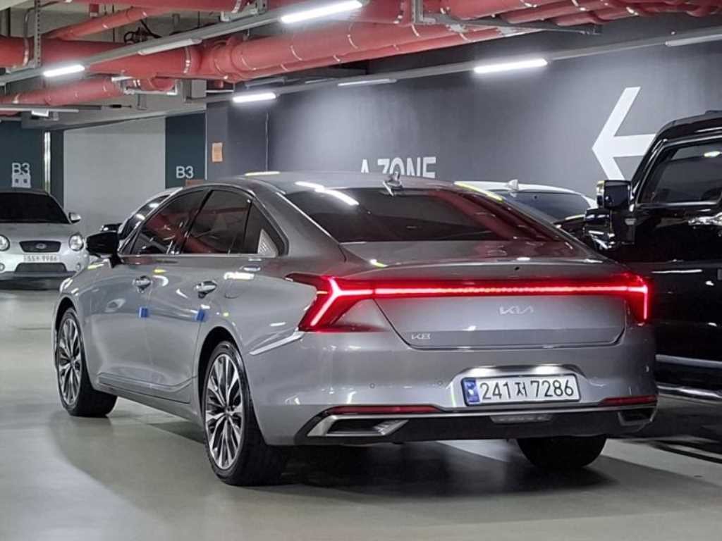 기아 K8 2.5 2WD 시그니처 이미지 2