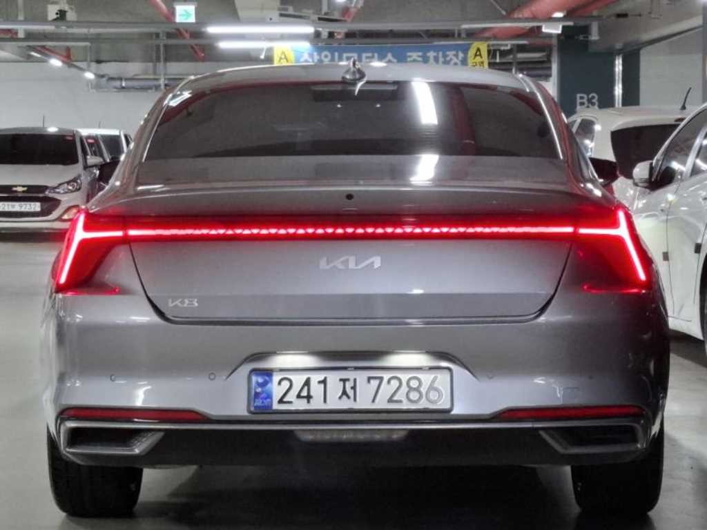 기아 K8 2.5 2WD 시그니처 이미지 4