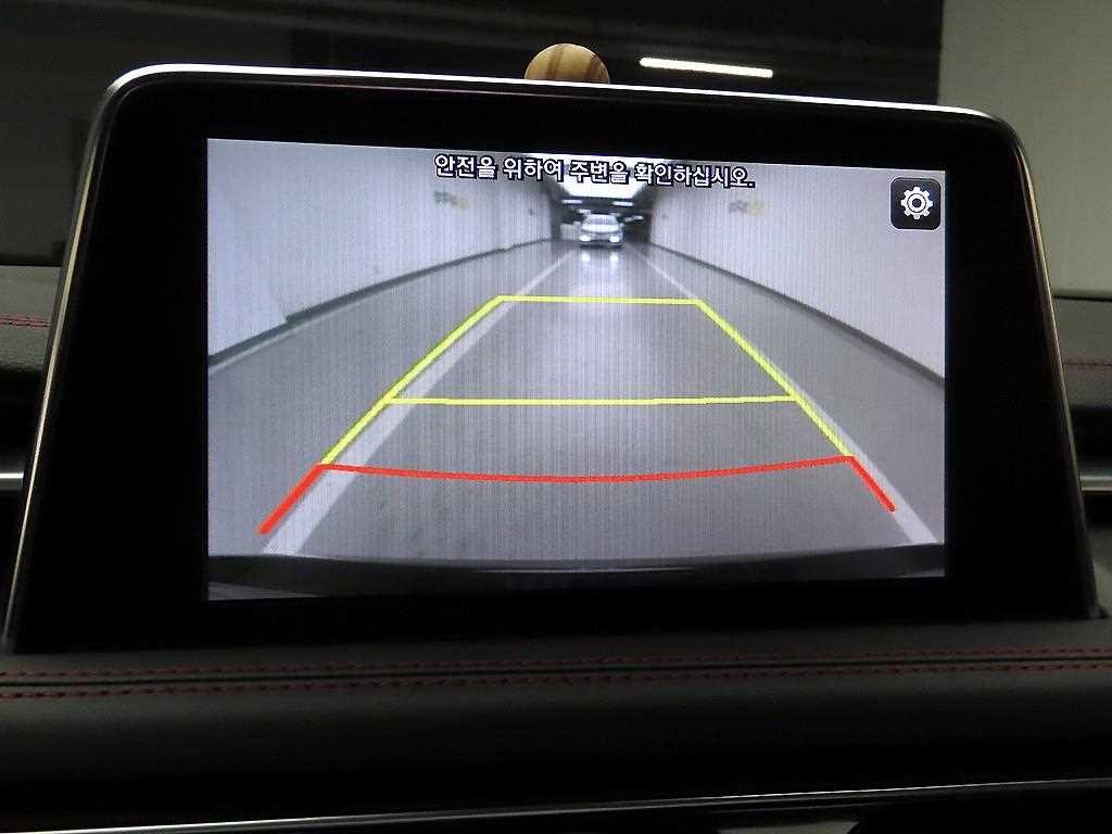 제네시스 G70 2.0T AWD 스포츠 패키지 이미지 15