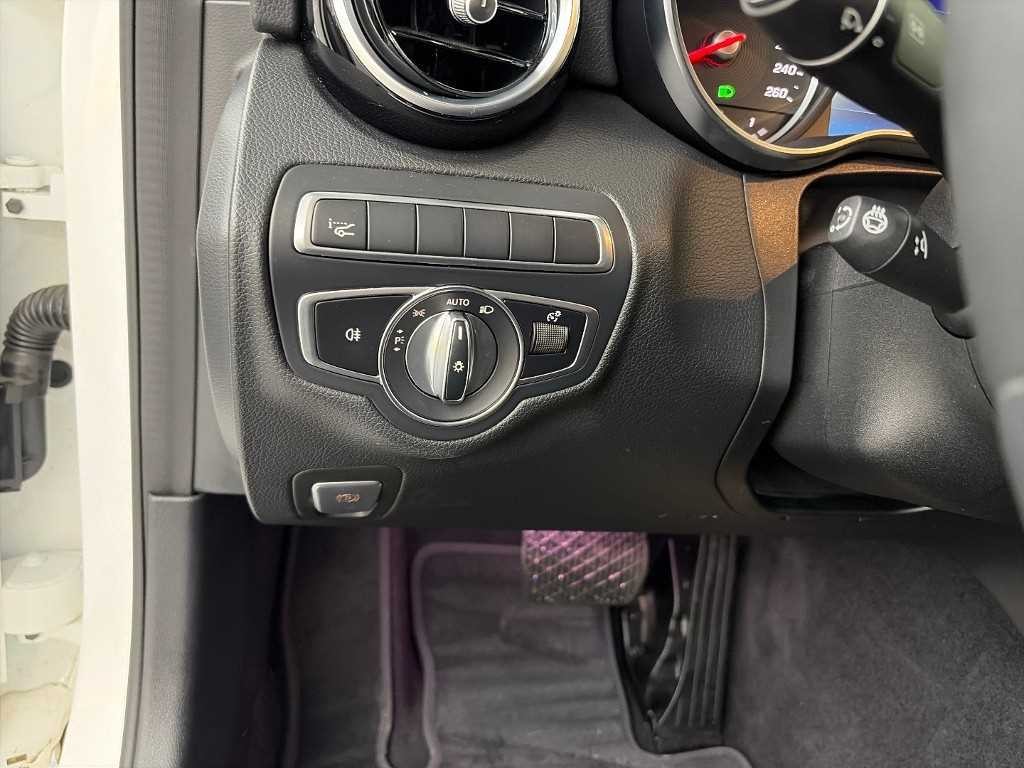 벤츠 C 클래스 C클래스 W205 C220 d 4MATIC 아방가르드 이미지 18