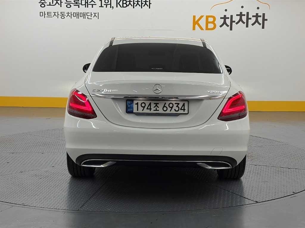 벤츠 C 클래스 C클래스 W205 C220 d 4MATIC 아방가르드 이미지 3