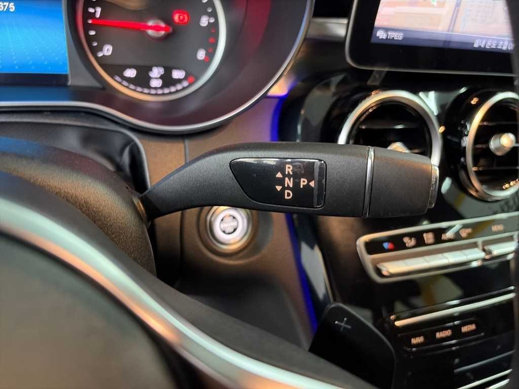 벤츠 C 클래스 C클래스 W205 C220 d 4MATIC 아방가르드 이미지 8