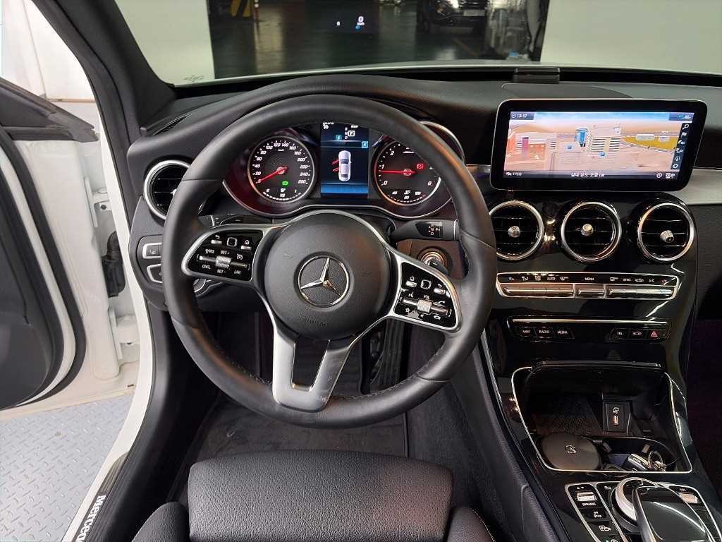 벤츠 C 클래스 C클래스 W205 C220 d 4MATIC 아방가르드 이미지 9