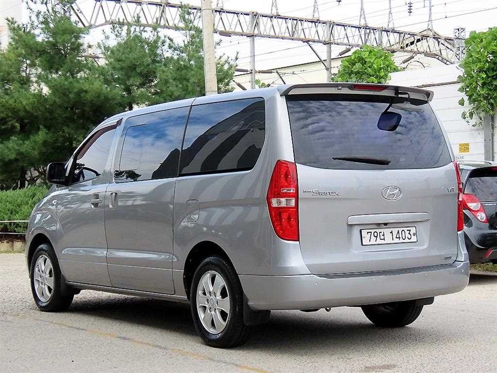 현대 스타렉스 그랜드 스타렉스 12인승 왜건 4WD CVX 럭셔리 이미지 3