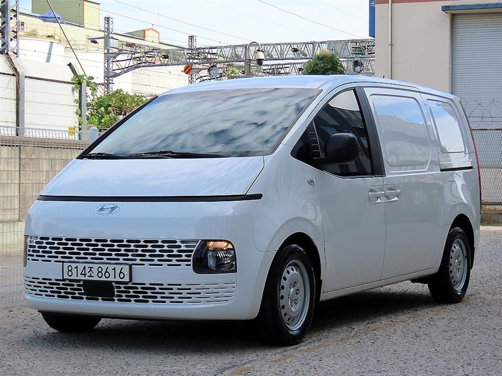 현대 스타리아 2WD 디젤 카고 스마트 3인승 이미지 2