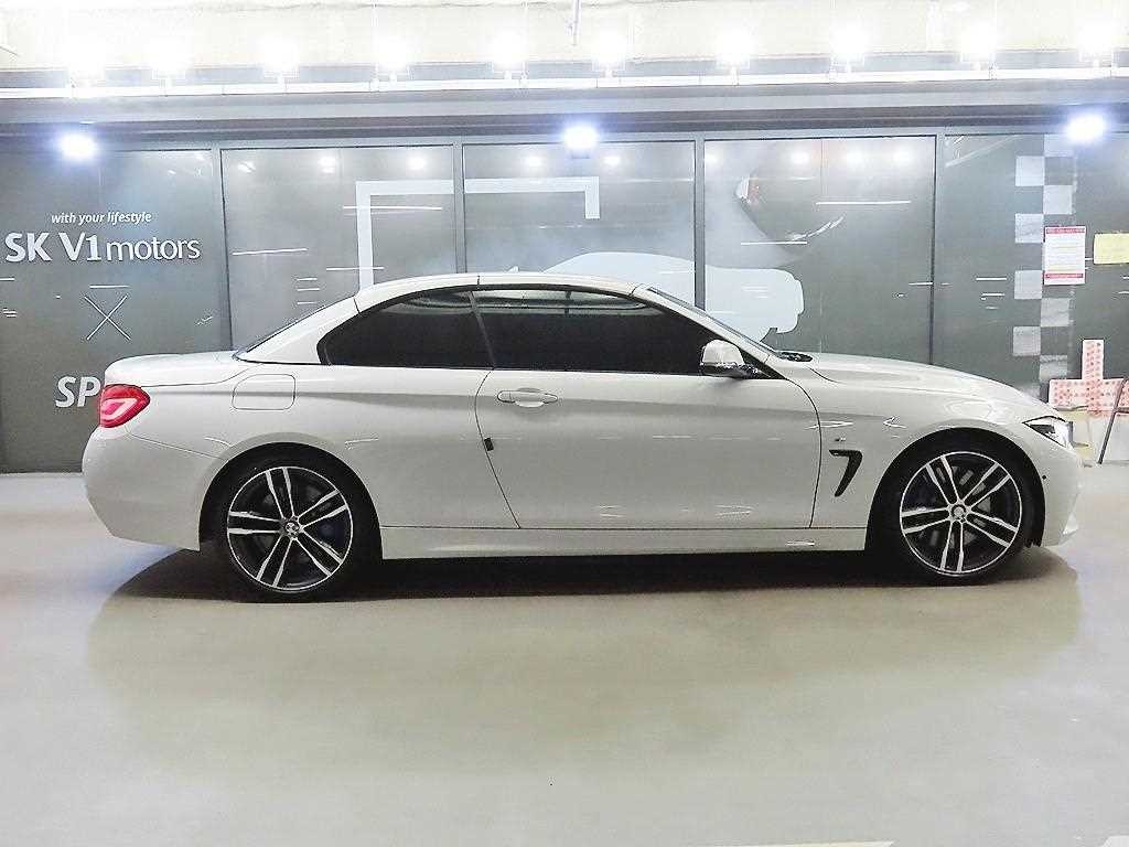 BMW 4시리즈 4시리즈 (F32) 430i 컨버터블 M 스포츠 이미지 3