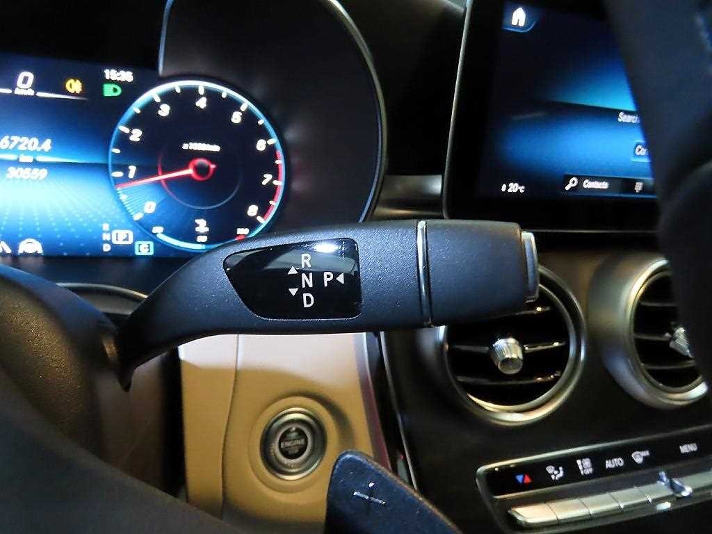 벤츠 GLC 클래스 GLC클래스 X253 GLC 300 4MATIC 쿠페 이미지 12
