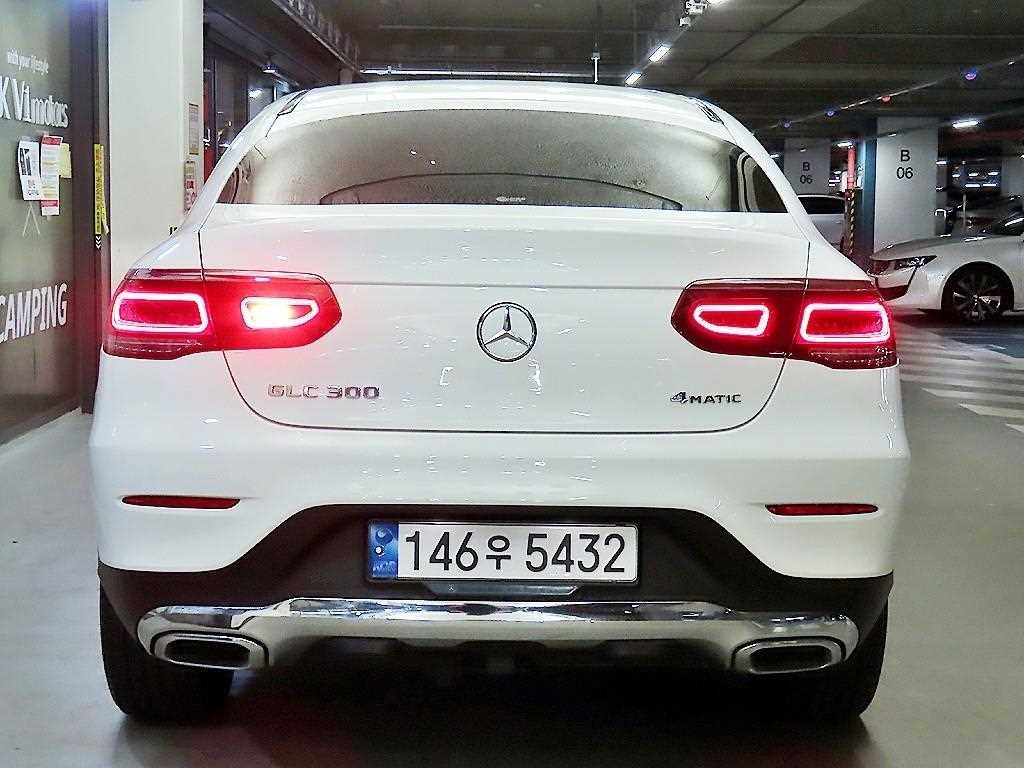 벤츠 GLC 클래스 GLC클래스 X253 GLC 300 4MATIC 쿠페 이미지 5
