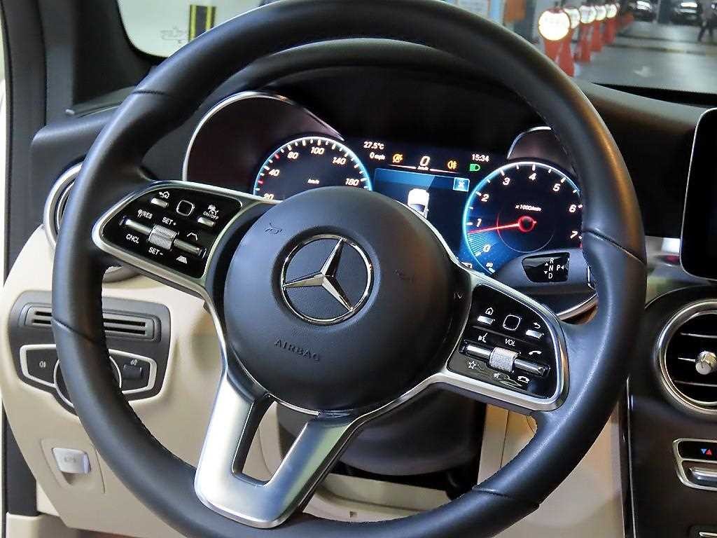 벤츠 GLC 클래스 GLC클래스 X253 GLC 300 4MATIC 쿠페 이미지 8