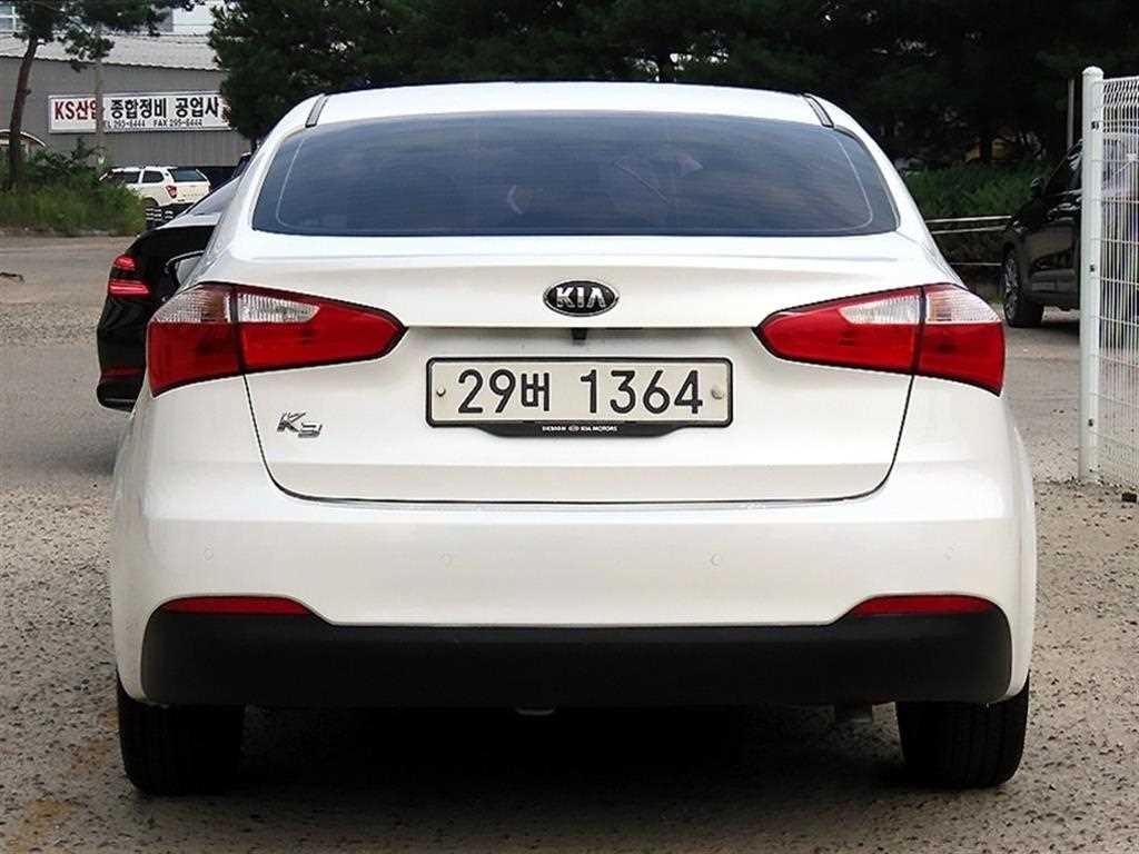 기아 K3 1.6 GDI 트렌디 이미지 4