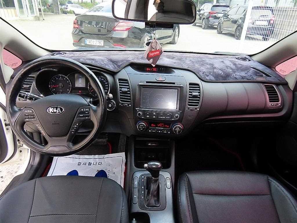 기아 K3 1.6 GDI 트렌디 이미지 7