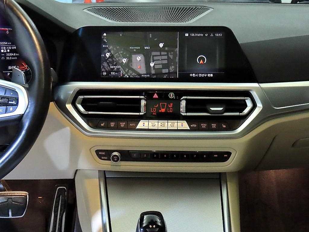 BMW 3시리즈 3시리즈 (G20) 320i M 스포츠 이미지 11