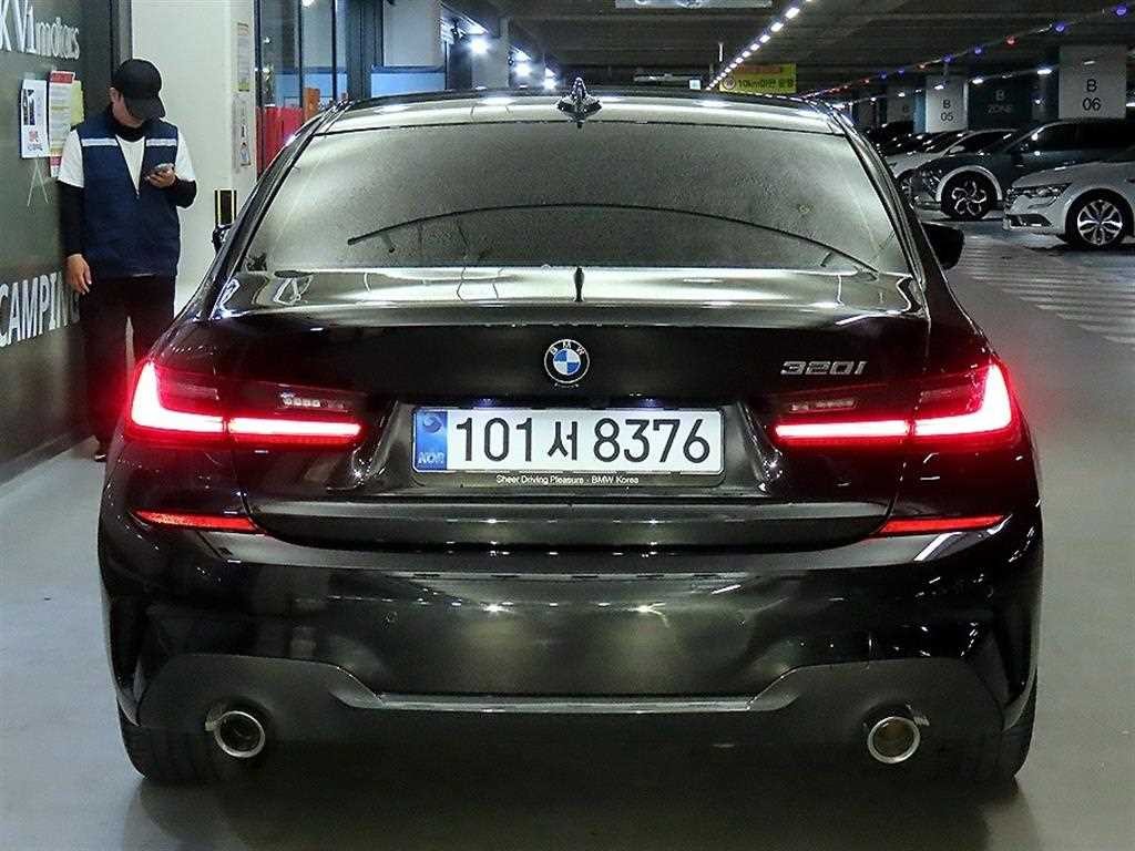 BMW 3시리즈 3시리즈 (G20) 320i M 스포츠 이미지 5