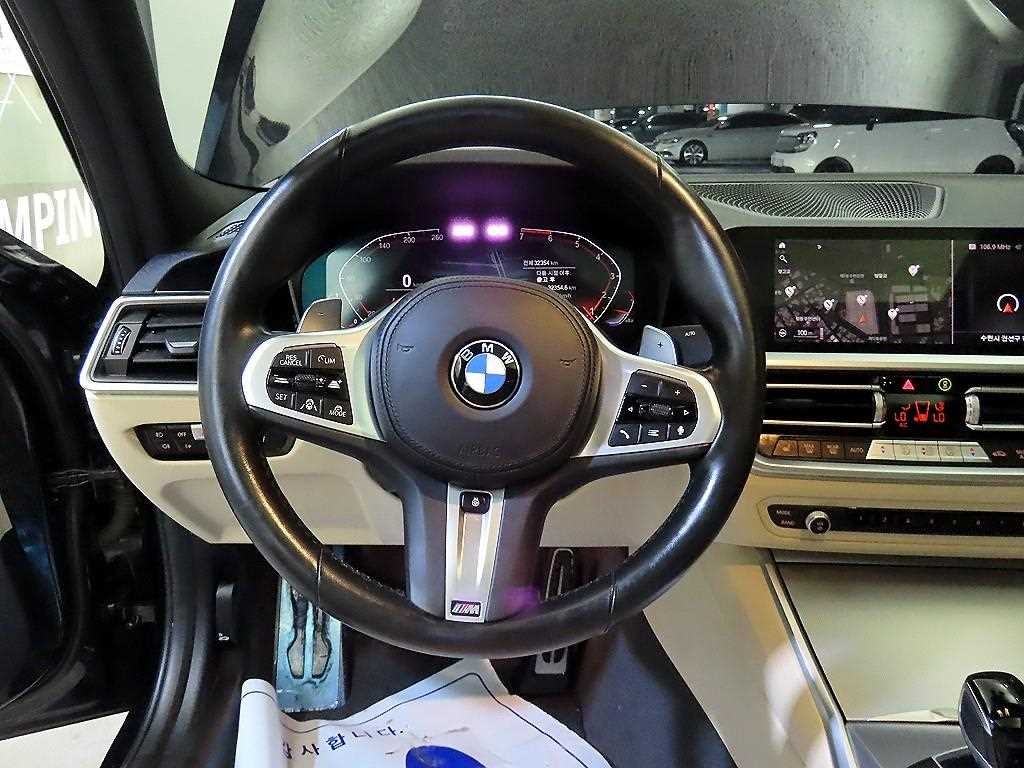 BMW 3시리즈 3시리즈 (G20) 320i M 스포츠 이미지 8