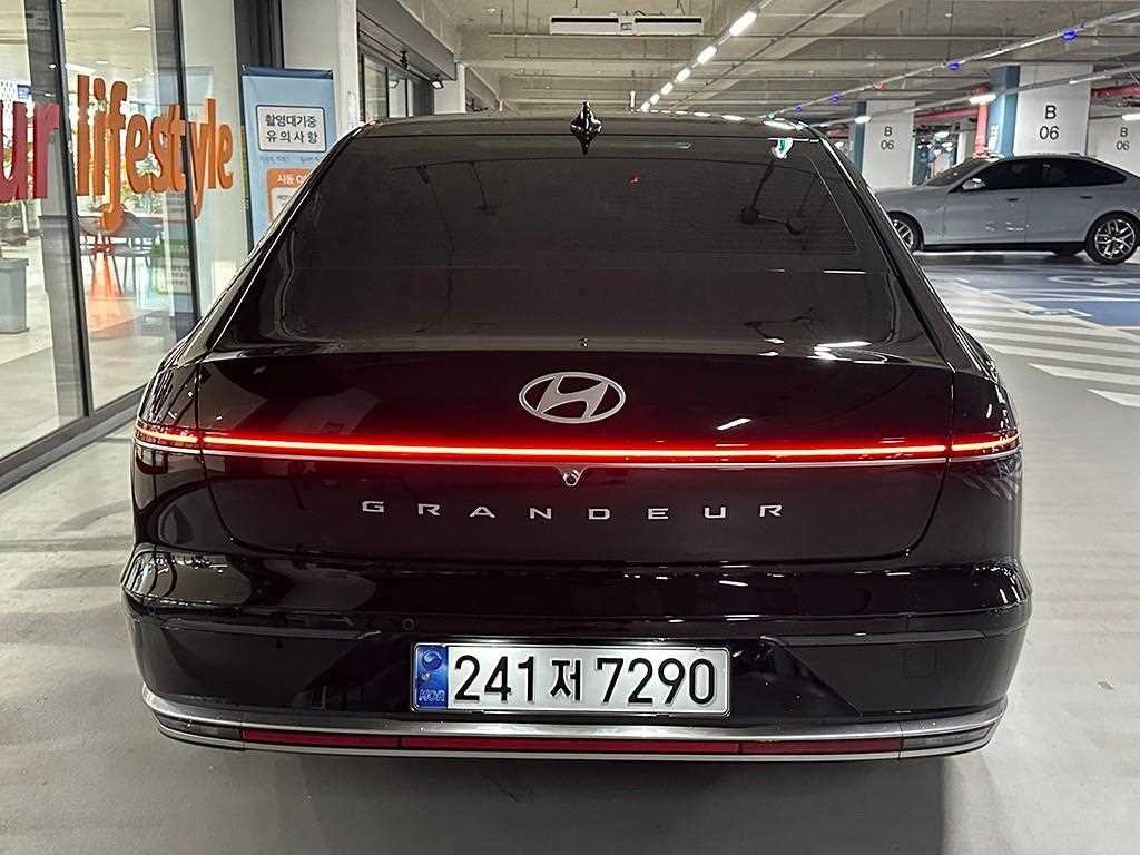 현대 그랜저 그랜저 (GN7) 가솔린 2.5 2WD 익스클루시브 이미지 5