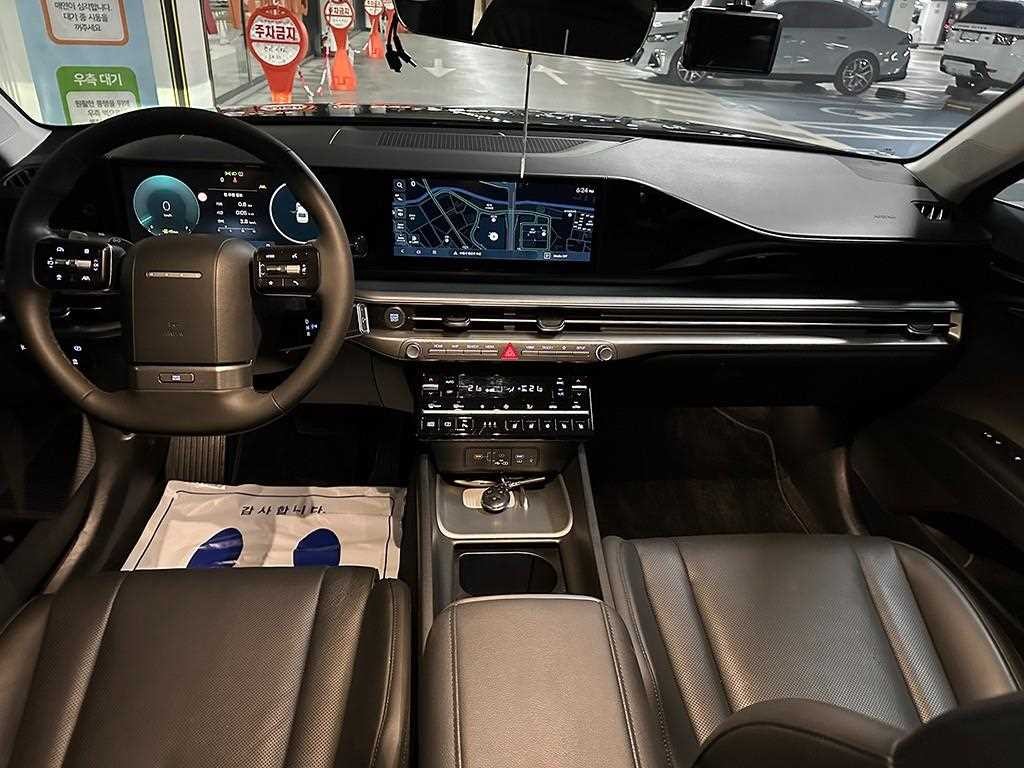현대 그랜저 그랜저 (GN7) 가솔린 2.5 2WD 익스클루시브 이미지 9