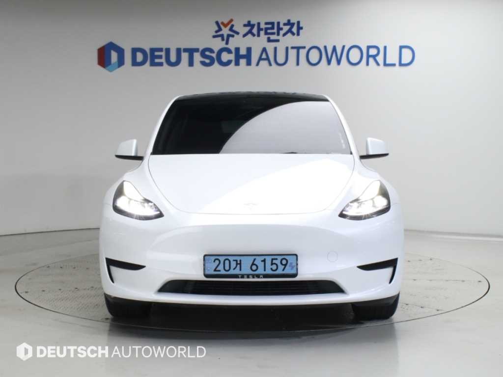 테슬라 모델 Y RWD 이미지 3