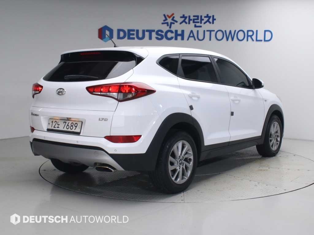 현대 투싼 올뉴투싼 디젤 1.7 2WD 스타일 이미지 2