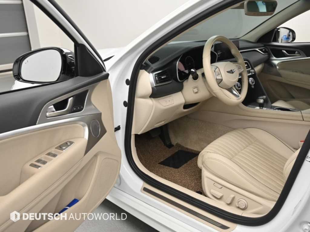 제네시스 G70 더 뉴 G70 가솔린 3.3T 4WD 기본형 이미지 11