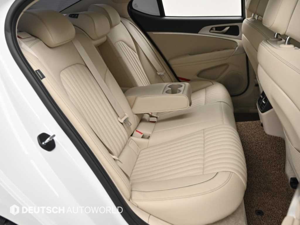 제네시스 G70 더 뉴 G70 가솔린 3.3T 4WD 기본형 이미지 12