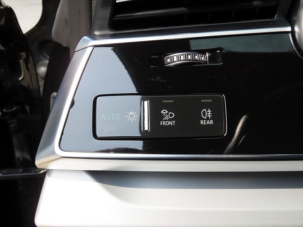 아우디 Q8 55 TFSI 콰트로 프리미엄 이미지 13