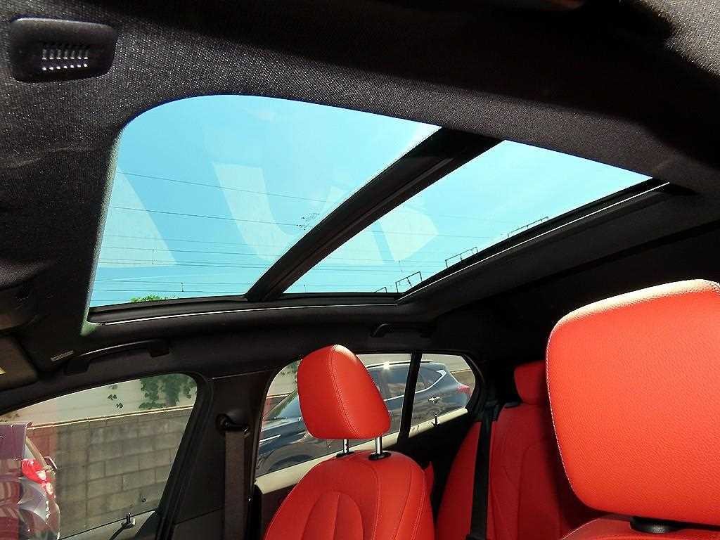 BMW 1시리즈 1시리즈 (F40) 120i M 스포츠 이미지 16