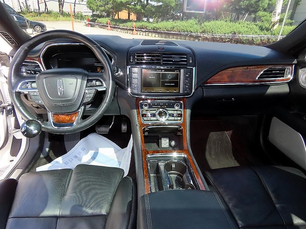 링컨 컨티넨탈 컨티넨탈 10세대 3.0 AWD 이미지 7