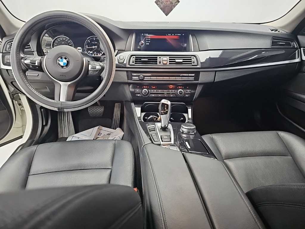 BMW 5시리즈 5시리즈 (F10) 520d xDrive M 에어로다이나믹 프로 이미지 7