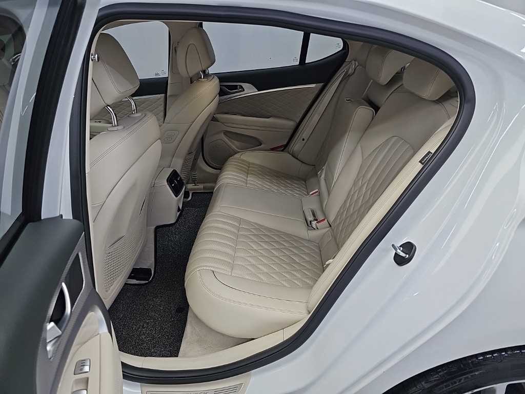 제네시스 G70 더 뉴 G70 가솔린 2.0T 2WD 기본형 이미지 12
