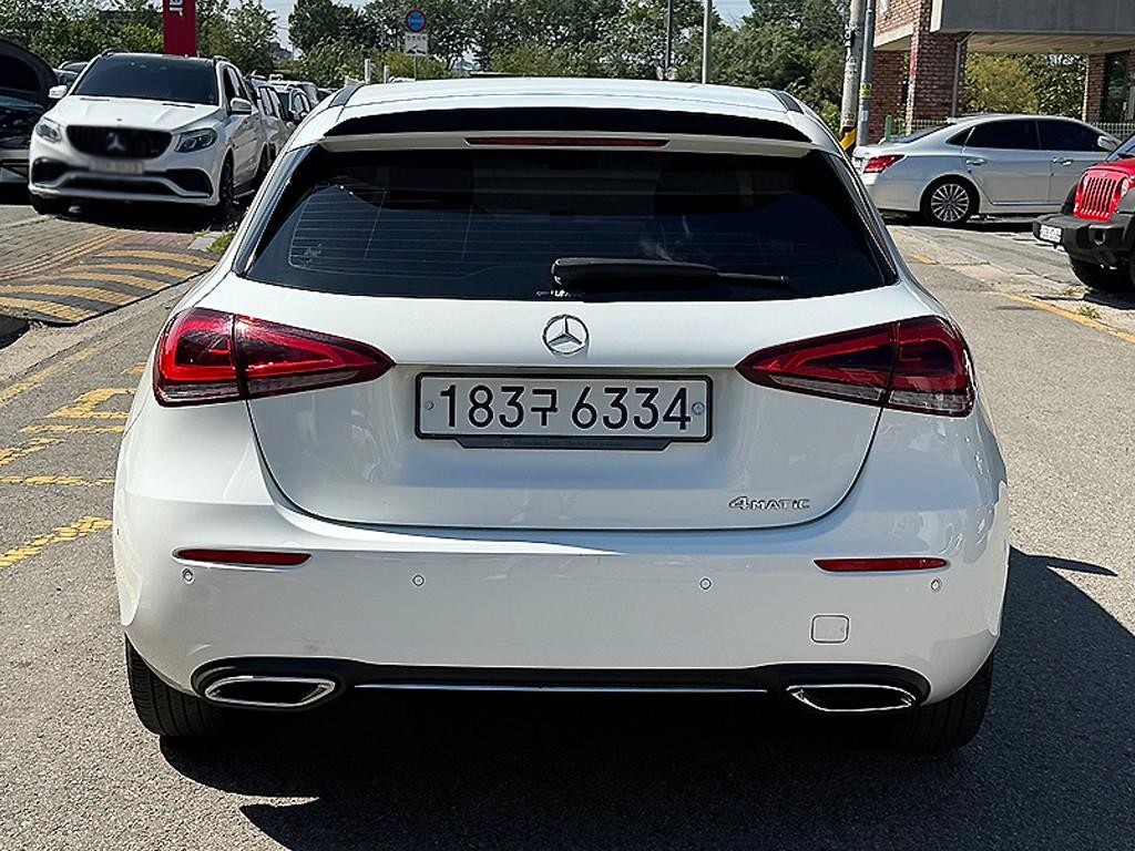 벤츠 A 클래스 A클래스 W177 A220 해치백 이미지 3