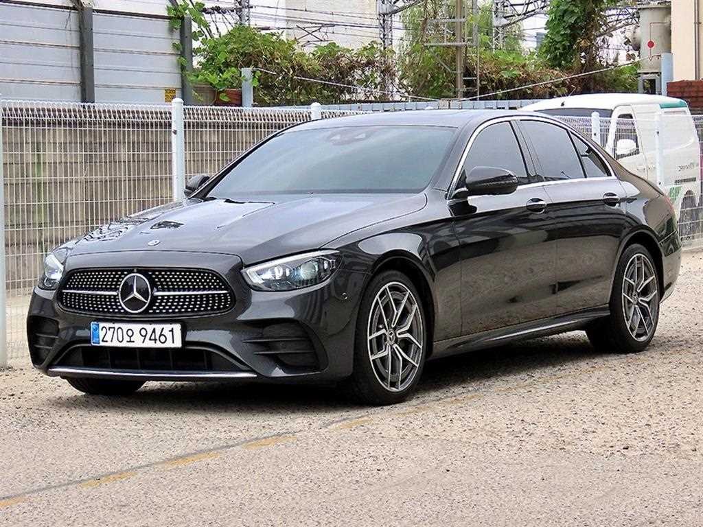벤츠 E 클래스 E-클래스 W213 E220d 4MATIC AMG라인 이미지 2