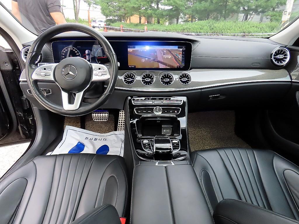 벤츠 CLS 클래스 CLS클래스 C257 CLS 300d AMG Line 이미지 7