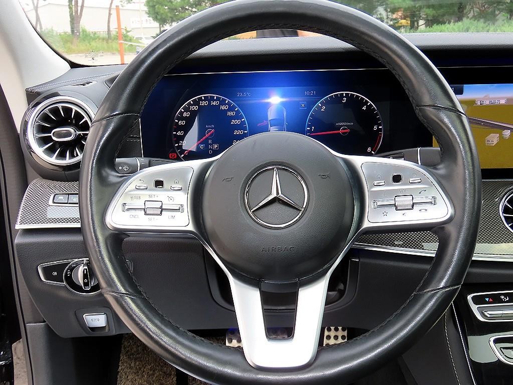 벤츠 CLS 클래스 CLS클래스 C257 CLS 300d AMG Line 이미지 8