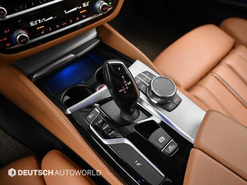 BMW 5시리즈 5시리즈 (G30) 530i xDrive M 스포츠 이미지 9