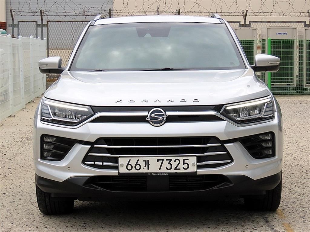 KG모빌리티(쌍용) 코란도 뷰티풀코란도 4WD 디젤 1.6 판타스틱 이미지 1