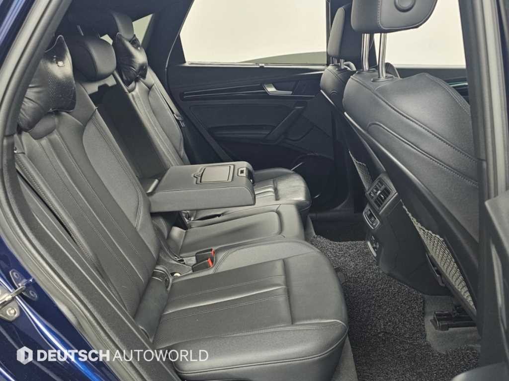 아우디 Q5 Q5 (FY) 40 TDI 콰트로 프리미엄 스포트백 이미지 12