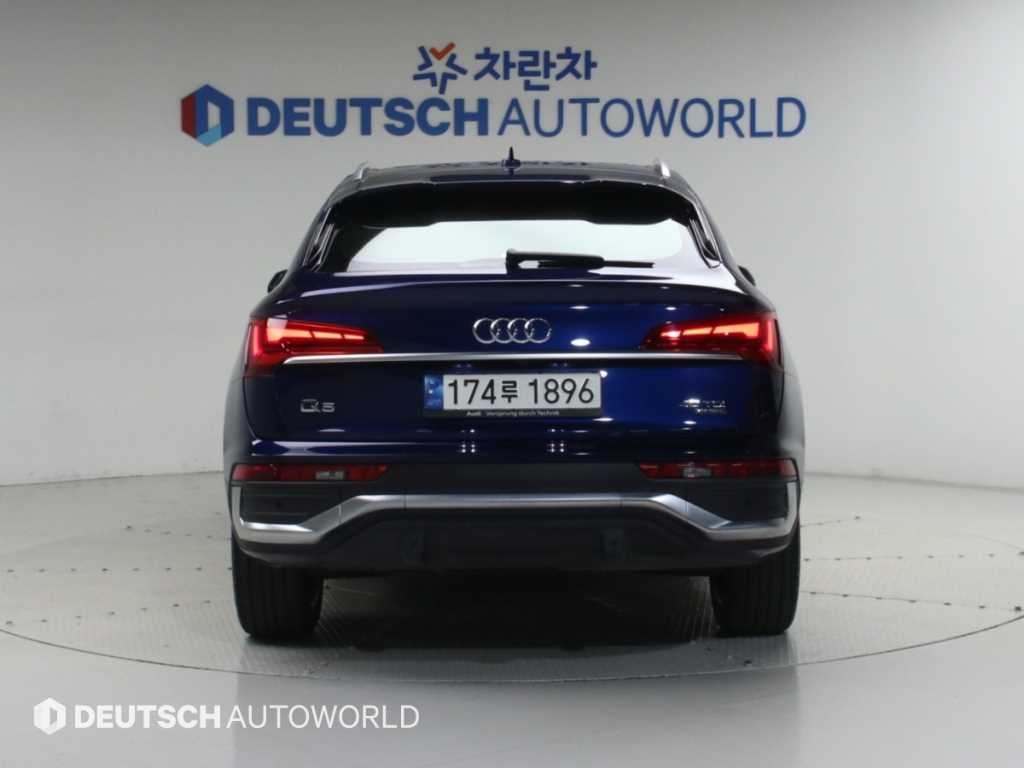 아우디 Q5 Q5 (FY) 40 TDI 콰트로 프리미엄 스포트백 이미지 4