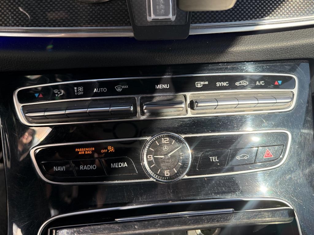 벤츠 E 클래스 E-클래스 W213 E400 4MATIC 쿠페 이미지 12