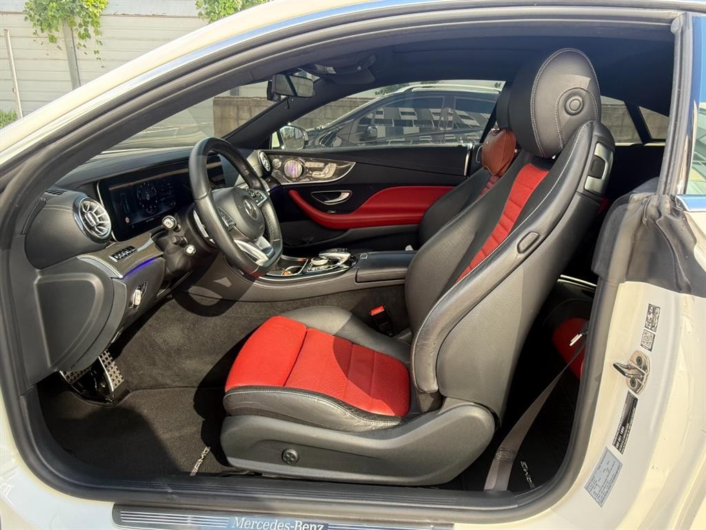 벤츠 E 클래스 E-클래스 W213 E400 4MATIC 쿠페 이미지 5