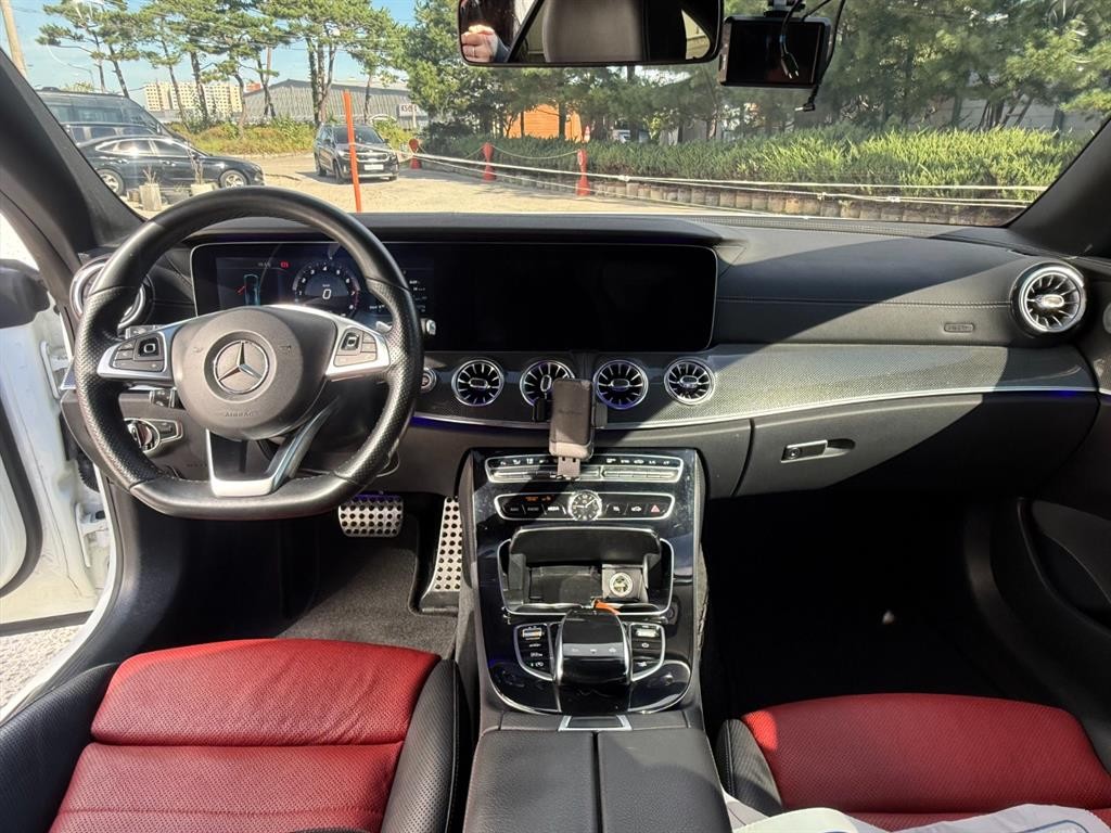 벤츠 E 클래스 E-클래스 W213 E400 4MATIC 쿠페 이미지 7