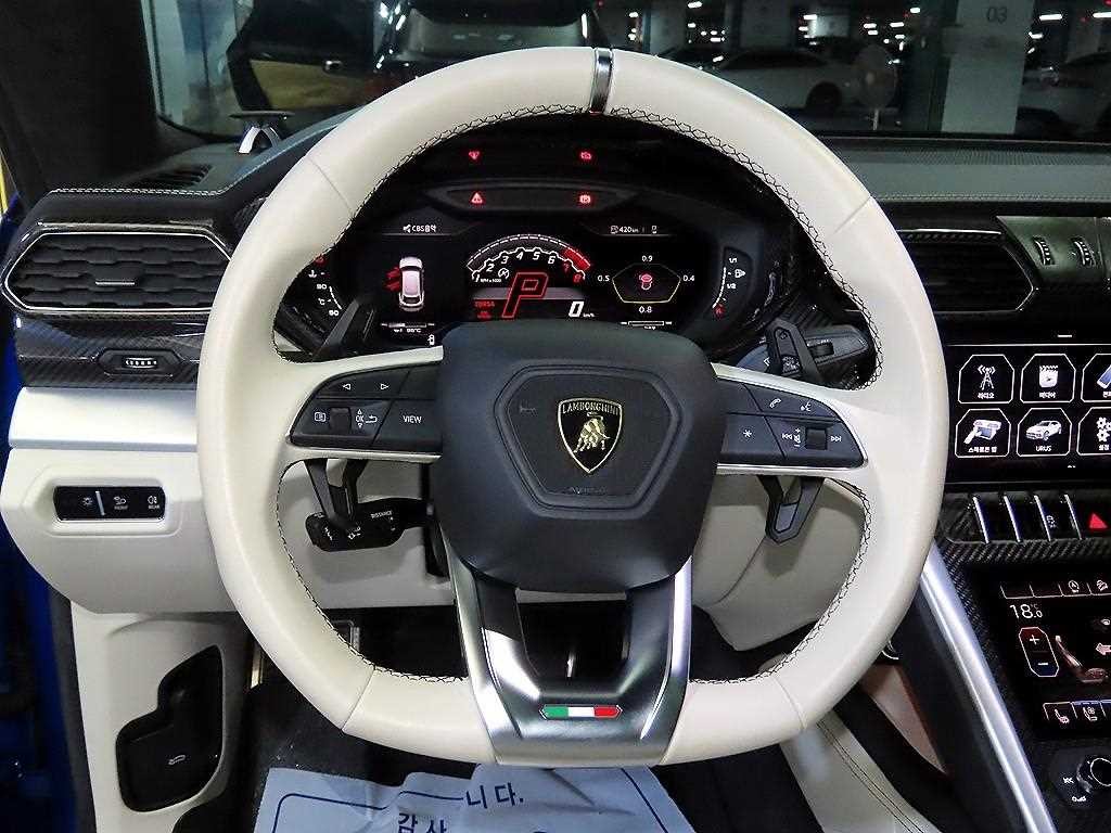 람보르기니 우루스 4.0 V8 이미지 8