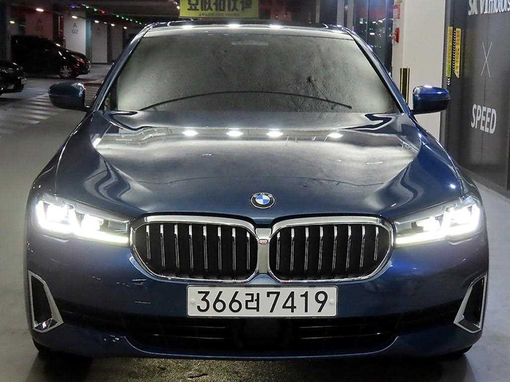 BMW 5시리즈 5시리즈 (G30) 523d M 스포츠 이미지 1
