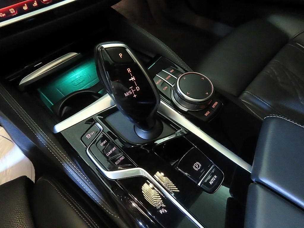 BMW 5시리즈 5시리즈 (G30) 523d M 스포츠 이미지 12