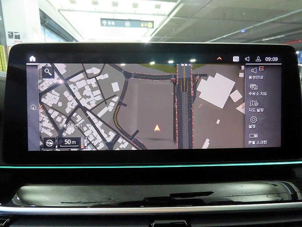 BMW 5시리즈 5시리즈 (G30) 523d M 스포츠 이미지 14