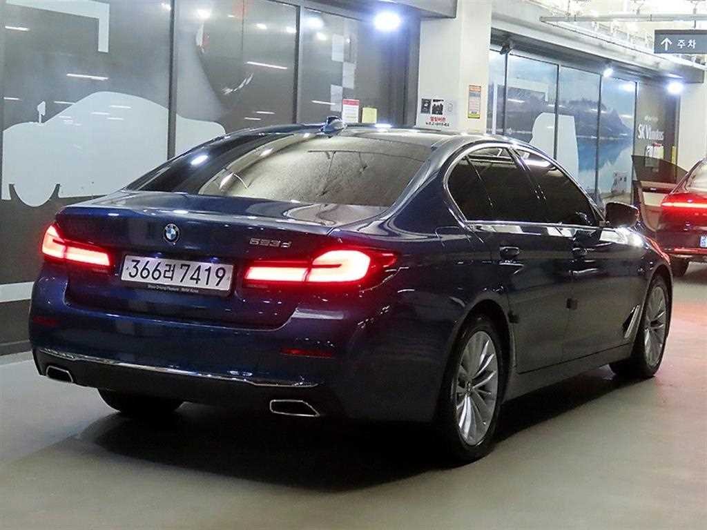 BMW 5시리즈 5시리즈 (G30) 523d M 스포츠 이미지 4